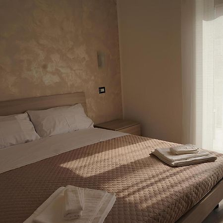 La Residenza Di Adamo Bed & Breakfast Syracuse Exterior photo